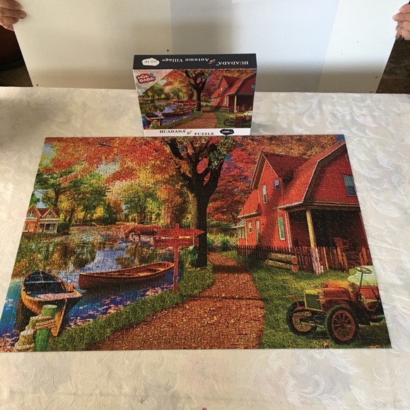 Autumn village 1000 piece jigsaw puzzle - Picture 5 of 6